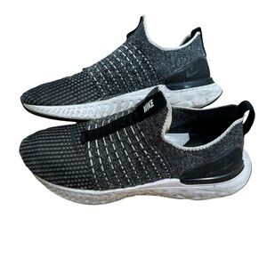 Nike React Phantom Run Flyknit 2